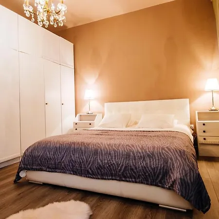 Apartament Golden Bridge With Private Parking *